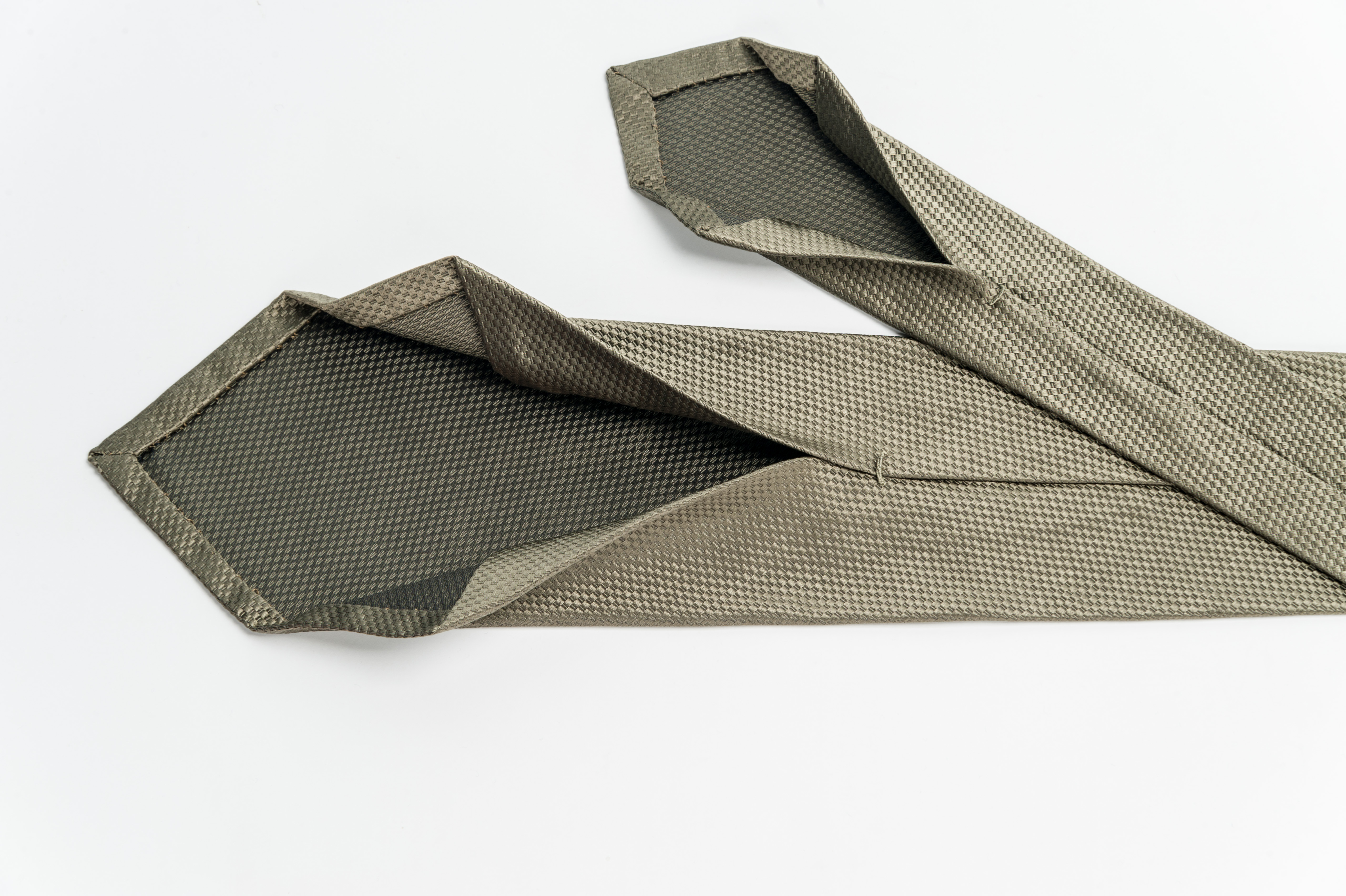 χακί πανάλαφρη© γραβάτα
